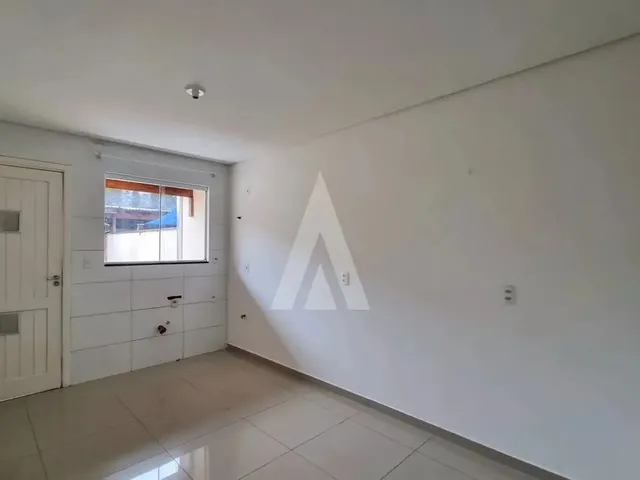 Imagem 5: Geminado com 2 Quartos, Sendo 1 Deles com Sacada, 1 Banheiro Social e 2 Vaga de Garagem No