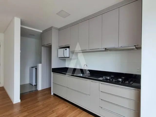 Imagem 16: Apartamento com 2 Quartos, Sendo 1 Suíte, Sacada com Churrasqueira e Elevador no Bairro