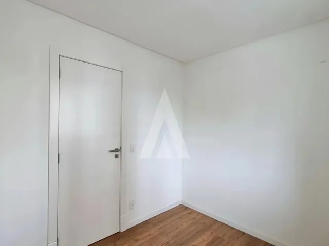 Imagem 8: Apartamento com 2 Quartos, Sendo 1 Suíte, Sacada com Churrasqueira e Elevador no Bairro