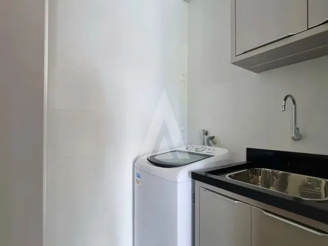 Imagem 6: Apartamento com 2 Quartos, Sendo 1 Suíte, Sacada com Churrasqueira e Elevador no Bairro