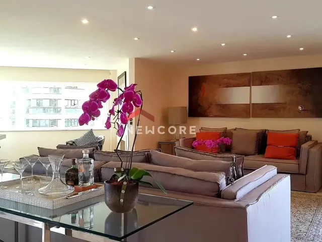 Imagem: O apartamento possui 4 Dormitórios, 4 Suítes, 5