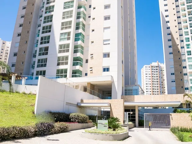 Imagem 2: Apartamento à venda em Curitiba, Ecoville, com 4 quartos, 131,00m²