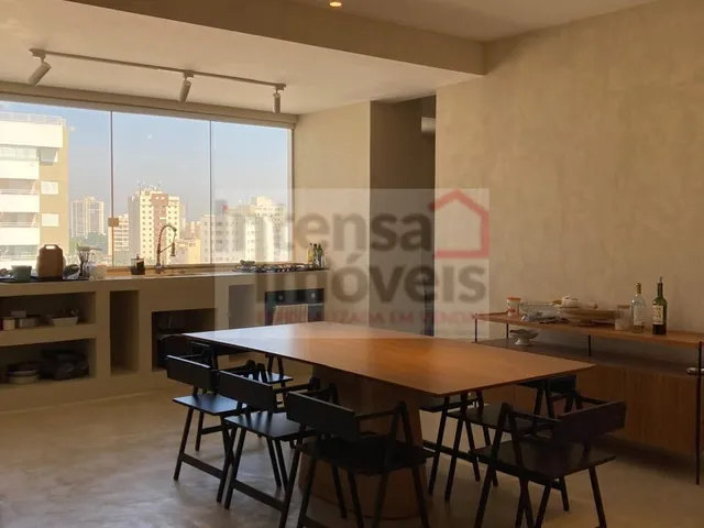 Imagem: O apartamento possui 2 Dormitórios, 1 Suíte, 2 Banheiros,