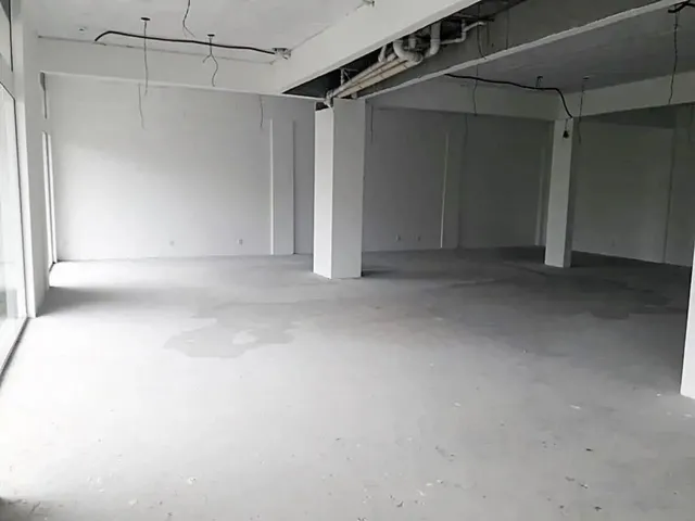 Imagem 2: Venda e Aluguel de Loja Comercial no Centro Profissional Lusitano - Gravataí