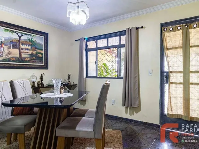 Imagem: Casa com 3 Quartos Sendo 1 Suíte À Venda