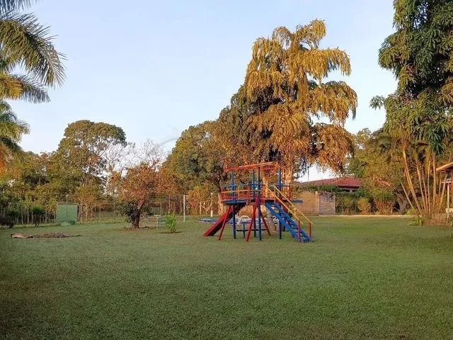 Imagem 7: Casa 4 Quartos, 2 Suítes, Varanda, em Lote de 3.680M² À Venda no Smpw - Park Way