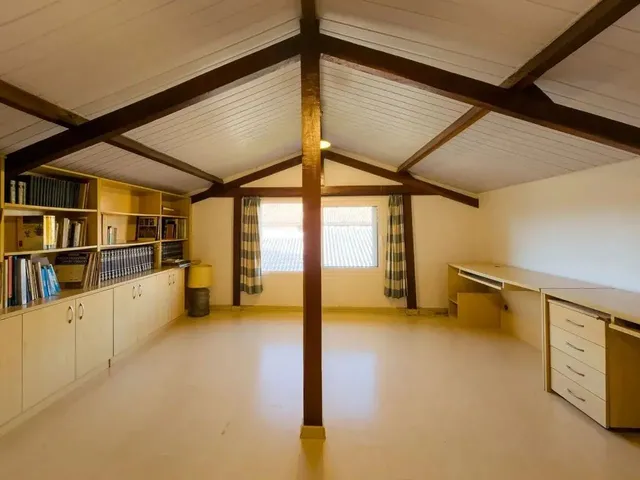 Imagem 2: Casa 5 Quartos - Varanda - Aquecimento Solar - Piscina - Jardim