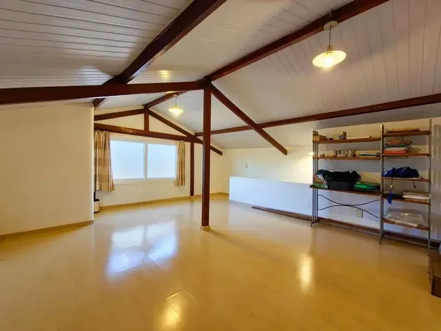 Imagem 3: Casa 5 Quartos - Varanda - Aquecimento Solar - Piscina - Jardim