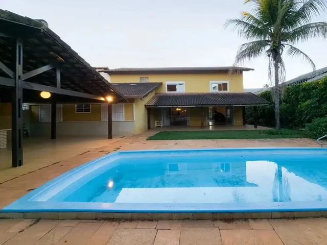 Imagem 13: Casa 5 Quartos - Varanda - Aquecimento Solar - Piscina - Jardim