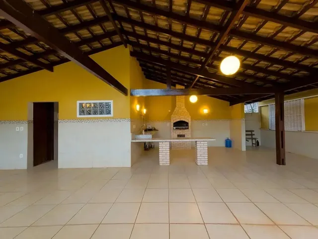 Imagem 16: Casa 5 Quartos - Varanda - Aquecimento Solar - Piscina - Jardim