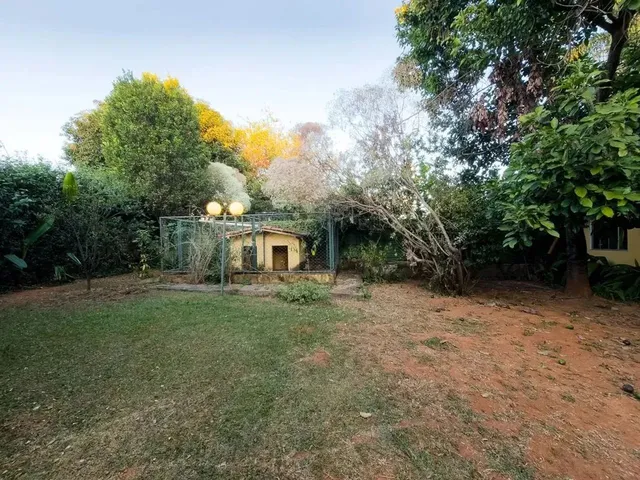 Imagem 15: Casa 5 Quartos - Varanda - Aquecimento Solar - Piscina - Jardim