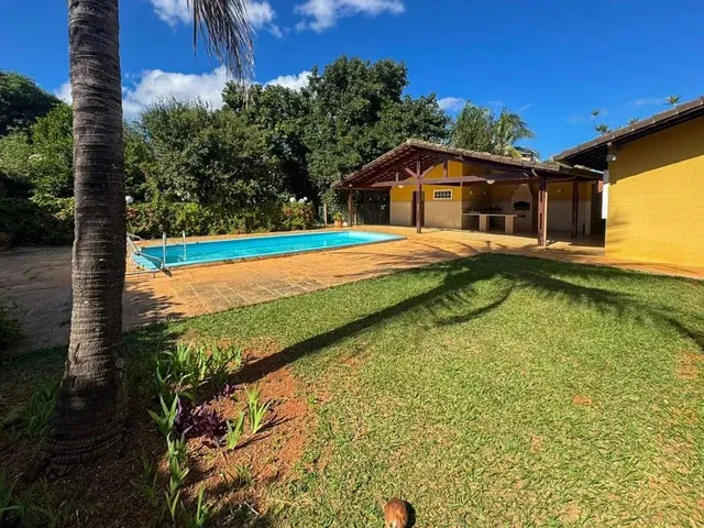 Imagem 5: Casa 5 Quartos - Varanda - Aquecimento Solar - Piscina - Jardim