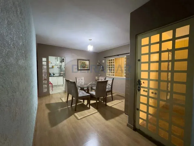 Imagem 8: Casa 3 Quartos, 2 Suítes, Dce, 5 Vagas de Garagem Cobertas À Venda na Qna - Taguatinga