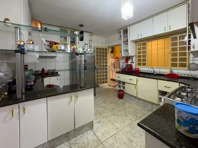 Imagem 5: Casa 3 Quartos, 2 Suítes, Dce, 5 Vagas de Garagem Cobertas À Venda na Qna - Taguatinga