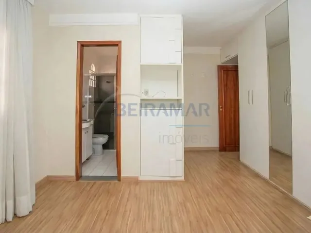 Imagem 13: Casa de 5 Quartos, 4 Suítes e 6 Vagas de Garagem À Venda - Guará II