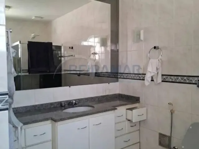 Imagem 8: Casa de 5 Quartos, 4 Suítes e 6 Vagas de Garagem À Venda - Guará II