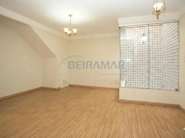 Imagem 9: Casa de 5 Quartos, 4 Suítes e 6 Vagas de Garagem À Venda - Guará II