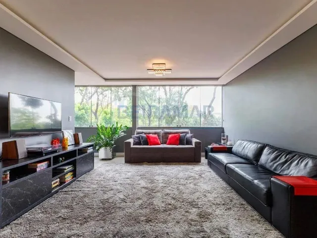 Imagem: Apartamento Reformado com 3 Quartos, Suíte