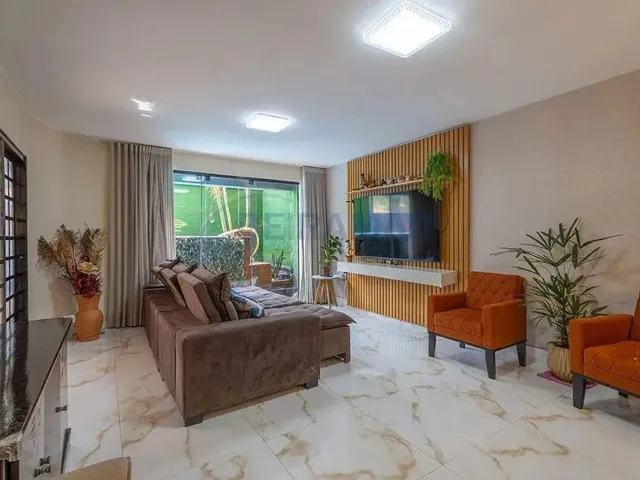 Imagem: Casa Reformada com 3 Quartos, Suíte e Piscina