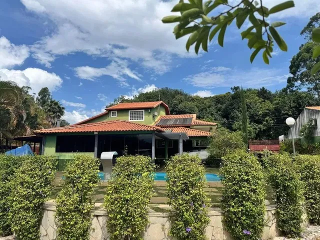Imagem 3: Casa de Condomínio 5 Quartos, 3 Suítes, 5 Vagas de Garagem Cobertas e Área de Lazer