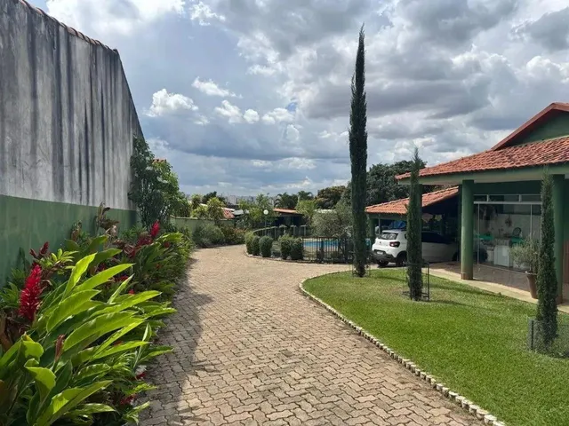 Imagem 15: Casa de Condomínio 5 Quartos, 3 Suítes, 5 Vagas de Garagem Cobertas e Área de Lazer