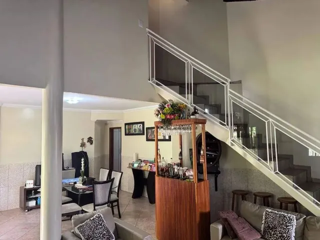 Imagem 16: Casa de Condomínio 5 Quartos, 3 Suítes, 5 Vagas de Garagem Cobertas e Área de Lazer
