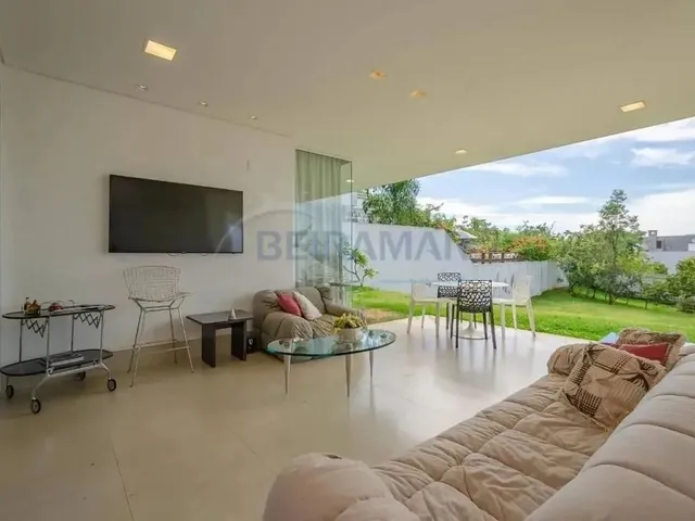 Imagem 4: Casa de Condomínio 4 Quartos, 3 Suítes, 4 Vagas de Garagem À Venda no Condomínio