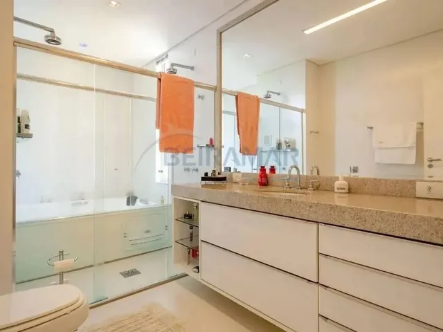 Imagem 10: Casa de Condomínio 4 Quartos, 3 Suítes, 4 Vagas de Garagem À Venda no Condomínio