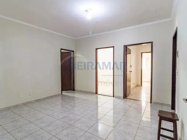 Imagem 4: Casa em Arniqueiras, Aconchegante com 4 Quartos, 3 Suítes, Closet, 3 Vagas de Garagem