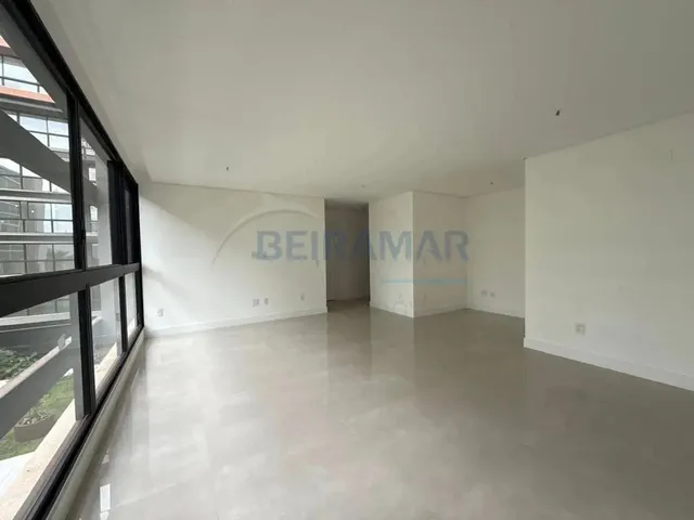 Imagem 14: Apartamento 4 Quartos, 2 Suítes, 2 Semi-Suítes, 2 Vagas de Garagem À Venda no New York