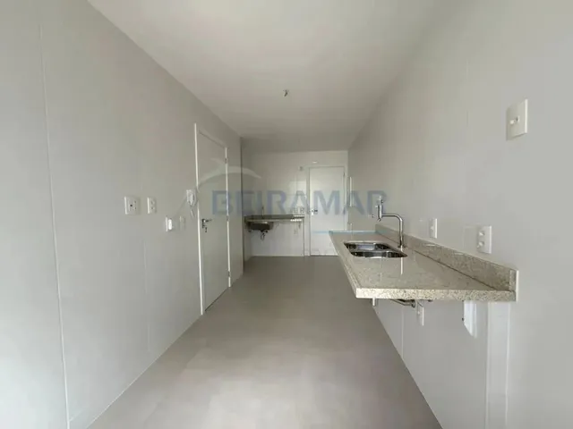 Imagem 8: Apartamento 4 Quartos, 2 Suítes, 2 Semi-Suítes, 2 Vagas de Garagem À Venda no New York