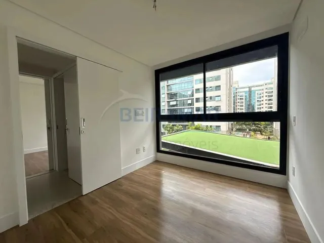 Imagem 2: Apartamento 4 Quartos, 2 Suítes, 2 Semi-Suítes, 2 Vagas de Garagem À Venda no New York