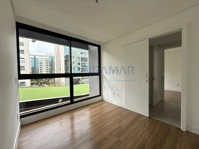 Imagem 12: Apartamento 4 Quartos, 2 Suítes, 2 Semi-Suítes, 2 Vagas de Garagem À Venda no New York