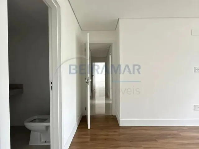 Imagem 16: Apartamento 4 Quartos, 2 Suítes, 2 Semi-Suítes, 2 Vagas de Garagem À Venda no New York