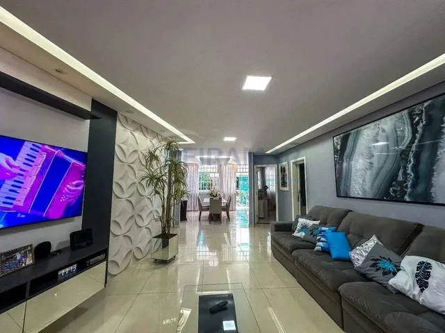 Imagem 3: Casa Térrea com 3 Suítes, Área de Lazer em 300M² À Venda na Qse 15 - Taguatinga Sul