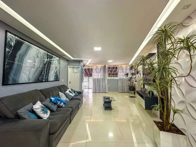 Imagem 12: Casa Térrea com 3 Suítes, Área de Lazer em 300M² À Venda na Qse 15 - Taguatinga Sul