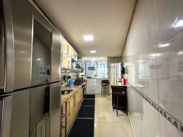 Imagem 11: Casa Térrea com 3 Suítes, Área de Lazer em 300M² À Venda na Qse 15 - Taguatinga Sul