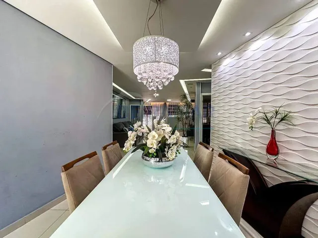 Imagem 2: Casa Térrea com 3 Suítes, Área de Lazer em 300M² À Venda na Qse 15 - Taguatinga Sul