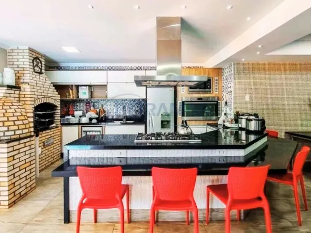 Imagem: Casa de Esquina 5 Suítes com Vista para