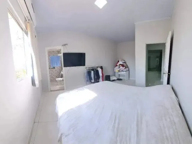 Imagem 4: Oportunidade: Casa com 3 Quartos e Suíte em Arniqueira!