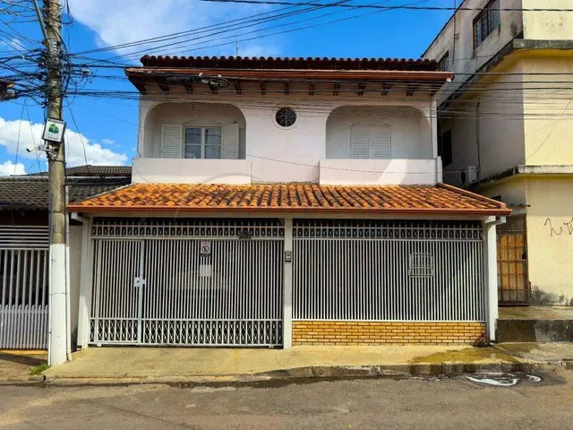 Imagem: Casa 5 Quartos, 4 Suítes, 3 Pavimentos
