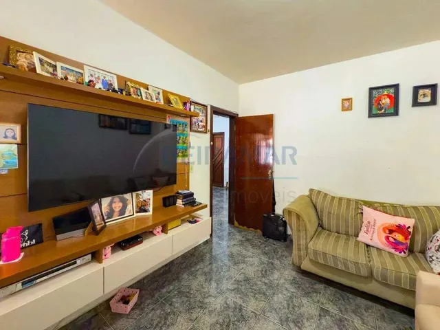 Imagem 10: Casa 5 Quartos, 4 Suítes, 3 Pavimentos, Casa Extra, 2 Vagas de Garagem À Venda na Qe 42