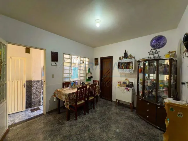 Imagem 6: Casa 5 Quartos, 4 Suítes, 3 Pavimentos, Casa Extra, 2 Vagas de Garagem À Venda na Qe 42