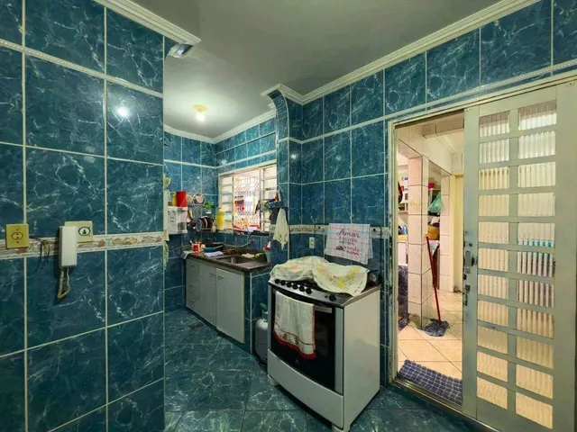 Imagem 16: Casa 5 Quartos, 4 Suítes, 3 Pavimentos, Casa Extra, 2 Vagas de Garagem À Venda na Qe 42