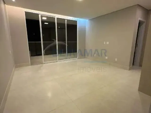 Imagem 4: Casa Nova e Sofisticada com 5 Suítes, Piscina e Elevador À Venda no Condomínio