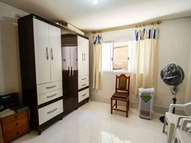 Imagem 10: Casa para Venda com 4 Quartos em Taguatinga