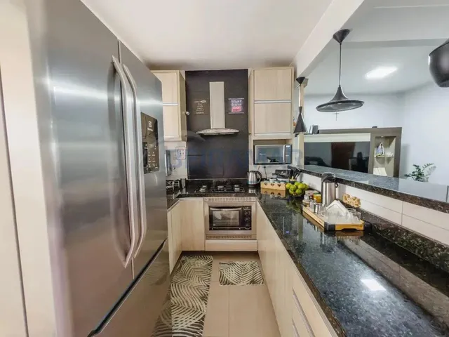 Imagem 3: Cobertura Reformada com 3 Quartos, Suíte, Área Gourmet e Excelente Acabamento À Venda