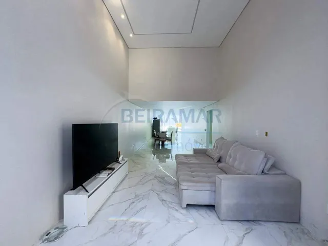 Imagem: Casa Moderna com Design Clean e Piscina