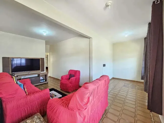 Imagem 16: Ótima Casa de Laje com 240M² na Vila Vicentina - Perto do Praça