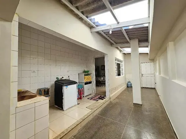 Imagem 14: Ótima Casa de Laje com 240M² na Vila Vicentina - Perto do Praça